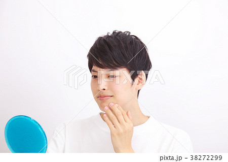 メンズビューティー メンズエステ メンズコスメ 顎 毛穴の写真素材