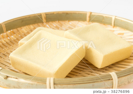 高野豆腐　凍み豆腐　乾物　凍り豆腐　ヘルシー食材　伝統食品 38276896