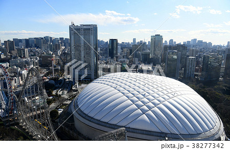 日本の東京都市景観・神田駿河台や大手町、丸の内、霞が関、虎ノ門方面などを望む 38277342