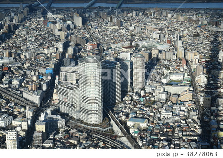 日本の東京都市景観・澄み渡る風景、東京スカイツリーの影 38278063
