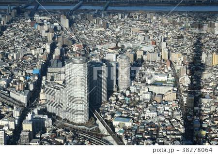 日本の東京都市景観・澄み渡る風景、東京スカイツリーの影 38278064