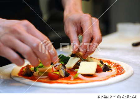 ピザを作る 38278722