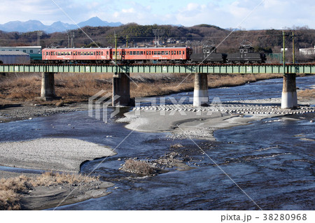 上信電鉄のデキ1形電気機関車。2013/12/22 38280968