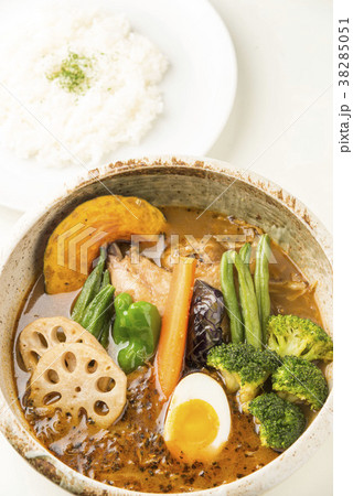 野菜たっぷりのスパイス料理 38285051