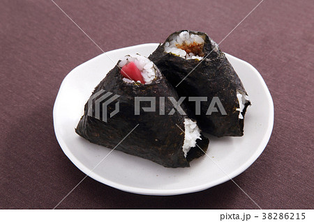 おにぎり おにぎり 38286215