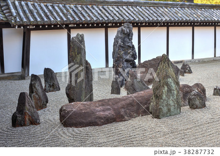 東福寺の南庭 38287732
