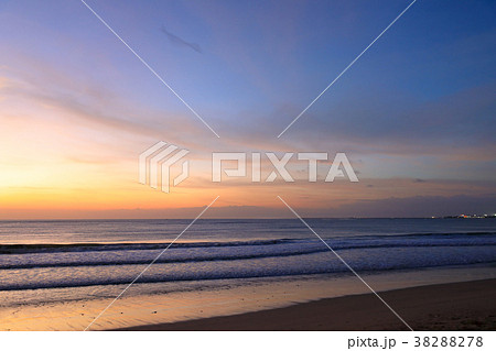 バリ島のサンセット バリ島のサンセット 38288278
