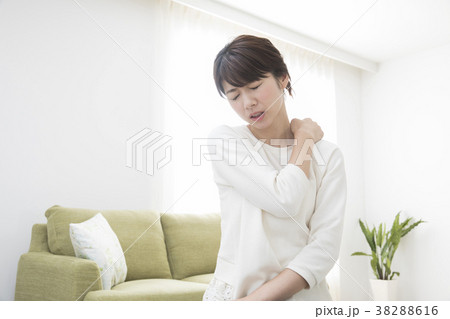 30代女性 38288616