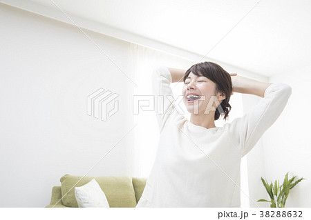 30代女性 38288632