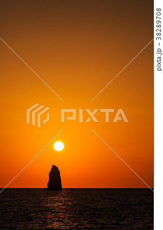 小角力の夕陽　ながさきサンセットロード　【長崎県長崎市外海町】 38289708