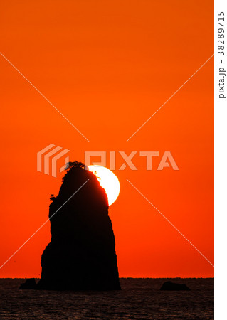 小角力の夕陽　ながさきサンセットロード　【長崎県長崎市外海町】 38289715