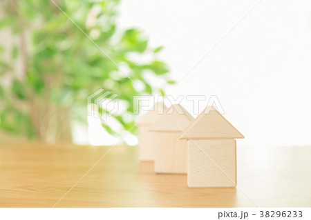 不動産イメージ　つみ木　積み木　模型　家　戸建 38296233