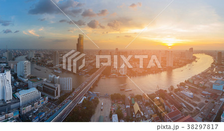 Panorama river curved Bangkok city downtown  Panorama river curved Bangkok city downtown  38297817