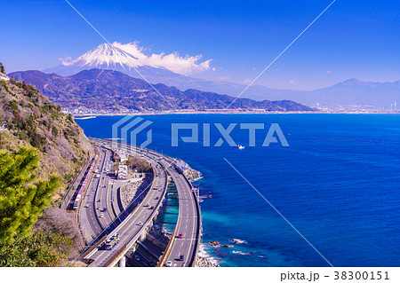 (静岡県)薩埵峠から見る富士山 (静岡県)薩埵峠から見る富士山 38300151