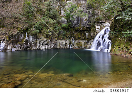 赤目四十八滝　千手滝（三重県名張市） 38301917