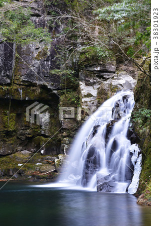 赤目四十八滝 千手滝(三重県名張市) 赤目四十八滝 千手滝(三重県名張市) 38301923