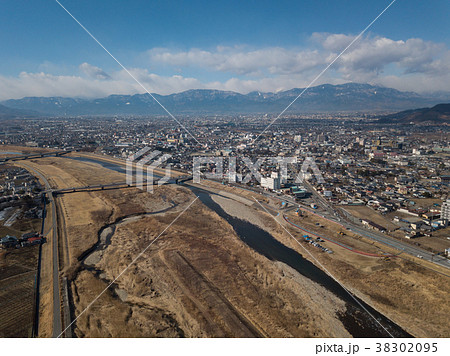 笛吹川と甲府市 38302095