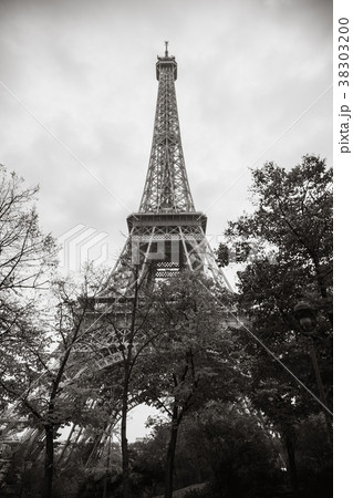 Eiffel Tower, the most popular landmark 38303200
