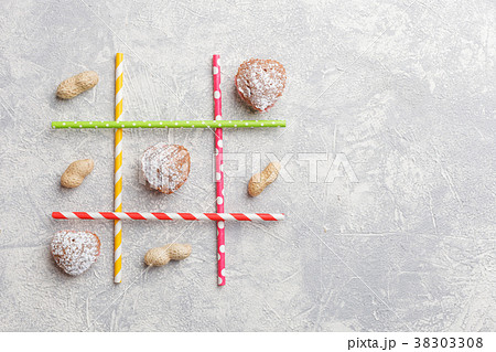Game TIC TAC toe. Love wins Game TIC TAC toe. Love wins 38303308