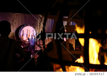 八咫の火祭り 38305517