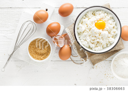 Сottage cheese, baking flour, sugar and eggs Сottage cheese, baking flour, sugar and eggs 38306663