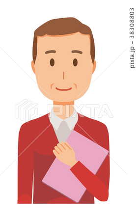 セーターを着た中年男性がファイルを持っている セーターを着た中年男性がファイルを持っている 38308803