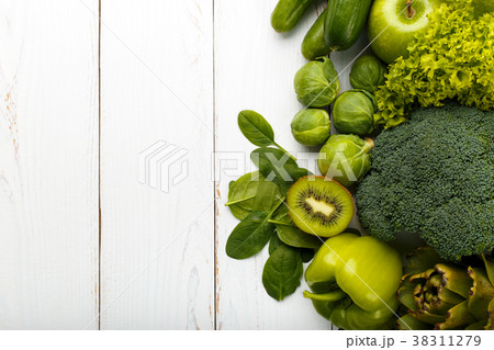 Mix of green fruits and vegetables 38311279