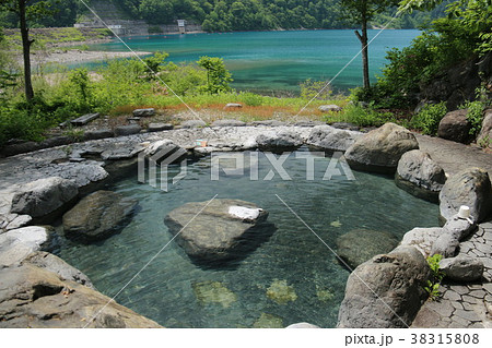 白山　大白川露天風呂と白水湖 38315808
