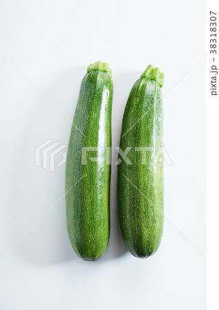 zucchini zucchini 38318307