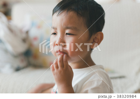 3 years old 3 years old 38320984
