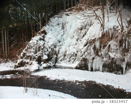 ひさつきの氷柱 ひさつきの氷柱 38323457