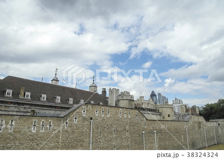 〔ロンドン〕 ロンドン塔 38324324