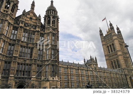〔ロンドン〕クイーンビクトリア記念碑 〔ロンドン〕クイーンビクトリア記念碑 38324379