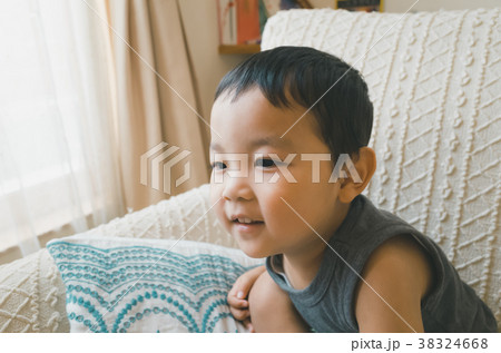 3 years old 3 years old 38324668