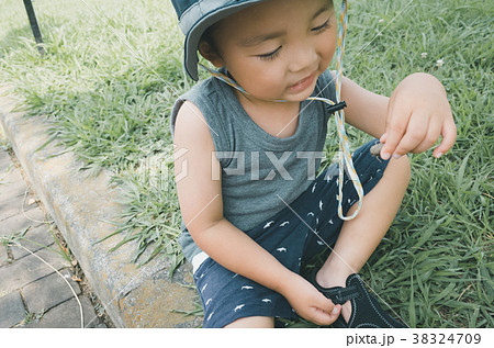 3 years old 3 years old 38324709