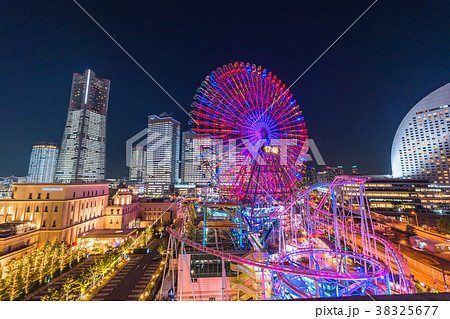 《神奈川県》横浜みなとみらい・全館ライトアップ夜景 《神奈川県》横浜みなとみらい・全館ライトアップ夜景 38325677