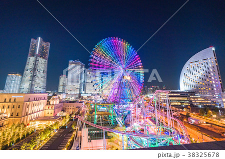 《神奈川県》横浜みなとみらい・全館ライトアップ夜景 《神奈川県》横浜みなとみらい・全館ライトアップ夜景 38325678