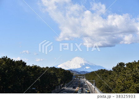 茅ヶ崎から見る冬の富士山 38325933