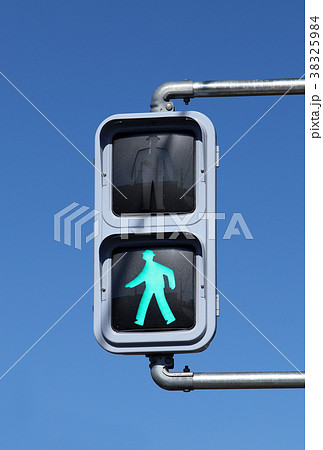 歩行者用信号機の写真素材