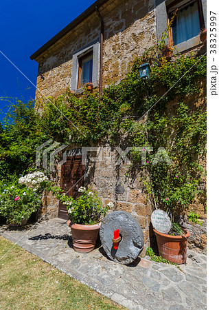 Village Civita di Bagnoregio in Italy Village Civita di Bagnoregio in Italy 38325997
