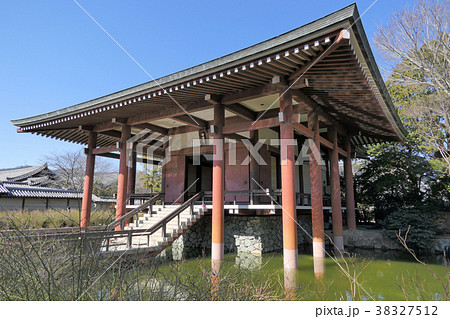 【法隆寺 中宮寺 本堂】 奈良県生駒郡斑鳩町法隆寺山内1 【法隆寺 中宮寺 本堂】 奈良県生駒郡斑鳩町法隆寺山内1 38327512