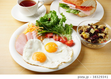 朝食バイキング 38329341