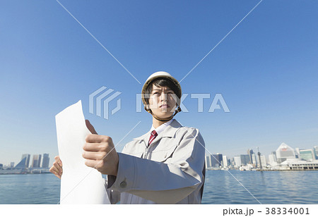 東京　ビジネスマン　ヘルメット　図面 38334001