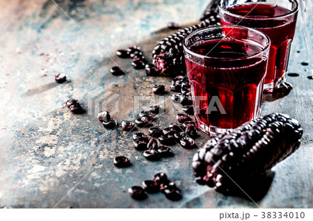 PERUVIAN PURPLE CORN DRINK. Chicha morada purple 38334010