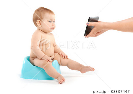 baby looks at a tablet baby looks at a tablet 38337447