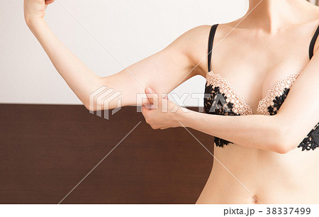 下着・女性 38337499