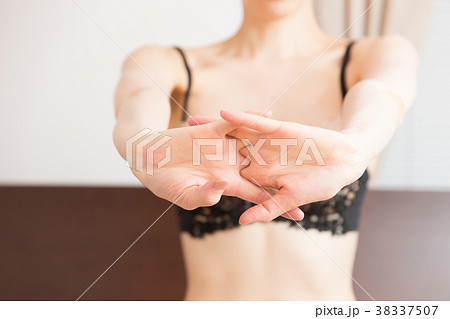下着・女性 38337507