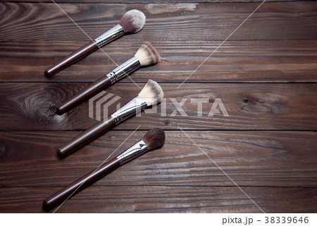 Professional makeup brushes 38339646