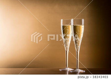 シャンパン、スパークリングワイン 38343403