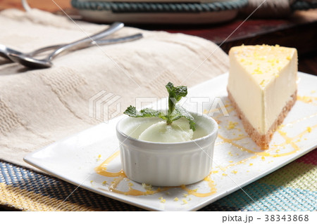 dessert 38343868